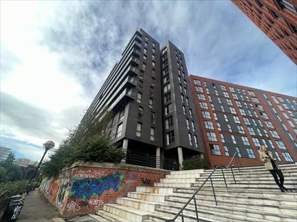2 Bed Flat, The Riverside, M5