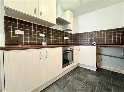 2 Bed Flat, Bowesfield Lane, TS18