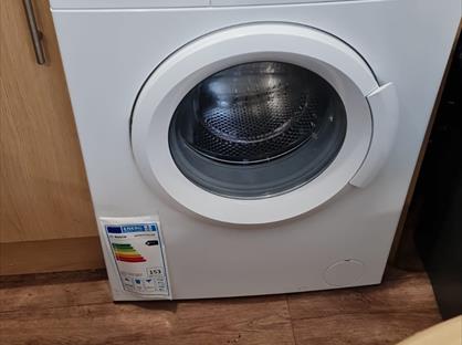 1 Bed Flat, Bradford, BD4