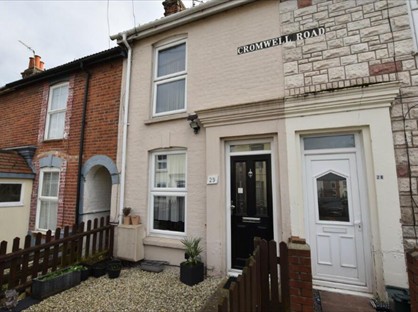 2 Bed Terraced House, Cromwell Road, CO2