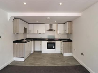 2 Bed Flat, High Street, ME10