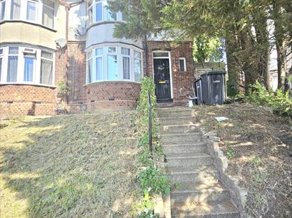 3 Bed Semi-Detached House, Meyrick Avenue, LU1