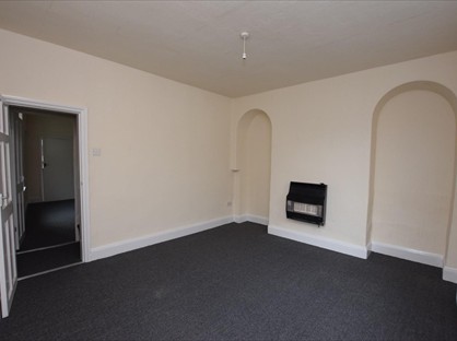 3 Bed Terraced House, Derby Street, BB8
