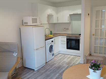 1 Bed Flat, High Riggs, EH3