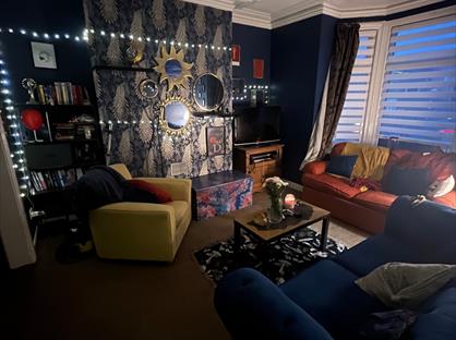 Room in a Shared House, Manchester Road, M27