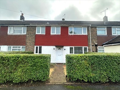 3 Bed Terraced House, Cleves Way, TN23