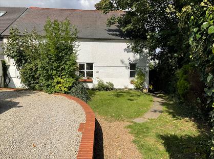 3 Bed Semi-Detached House, Robin Hood Lane, ME5