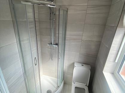 3 Bed Flat, Gander Green Lane, SM3