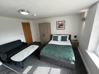 Studio Flat, The Square, DN22