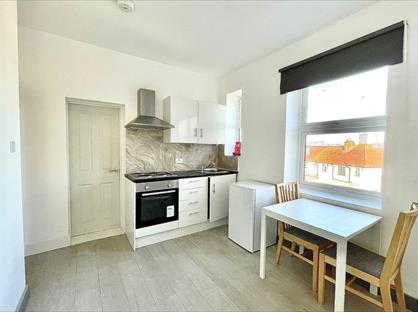 Studio Flat, Heather Park Drive, HA0