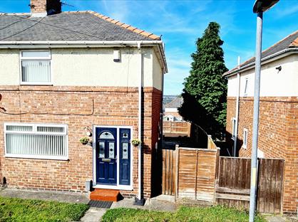 3 Bed Semi-Detached House, North View, NE16