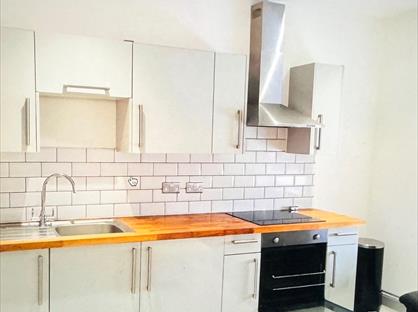 Studio Flat, William Henry Street, L3