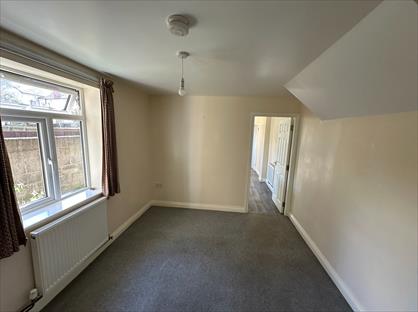 2 Bed Flat, Cranbourne Street, HU3