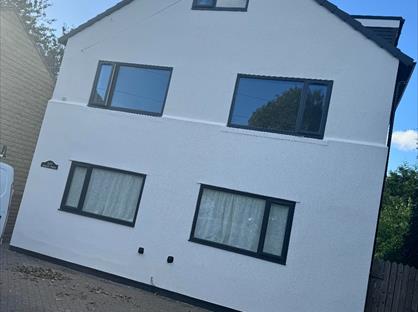 Room in a Shared House, Leeds & Bradford Road, LS13