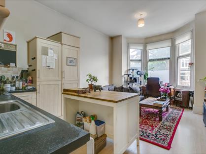 1 Bed Flat, Gordon Road, W5