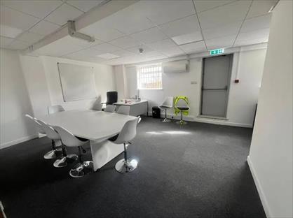 2 Bed Flat, Queensway, MK2