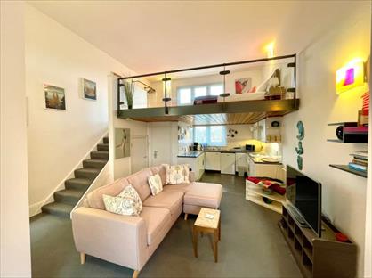 1 Bed Flat, Charlotte Court, SE1