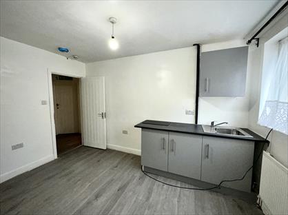 Room in a Shared House, Heathway, UB2