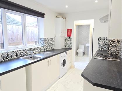 2 Bed Terraced House, Bethnal Green, HU6