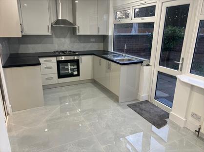 3 Bed Terraced House, Berwick Avenue, UB4