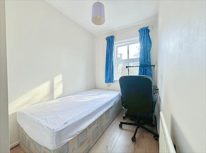 Room in a Shared House, Lancelot Road, BS16