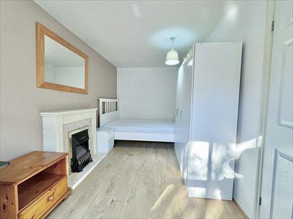 Room in a Shared House, Lancelot Road, BS16