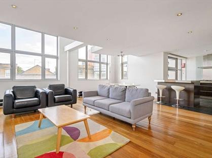 2 Bed Penthouse, Shoreditch, N1