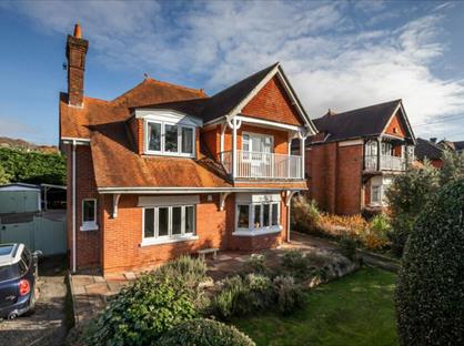 4 Bed Detached House, Danecourt Road, BH14