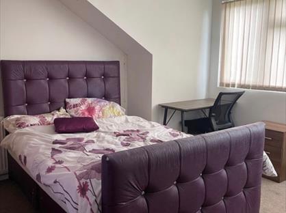 Room in a Shared House, Whingate Avenue, LS12