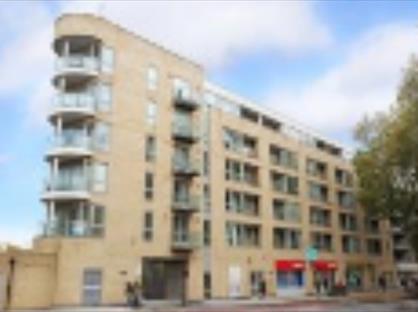 1 Bed Flat, Chiswick High Road, W4