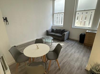 2 Bed Flat, Irwell Chambers, L3