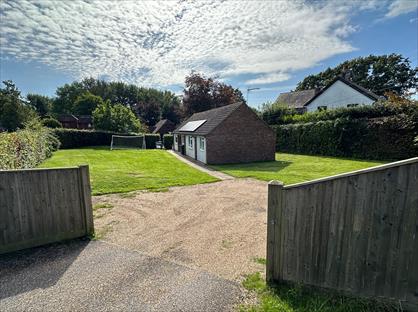 2 Bed Bungalow, Magham Down, BN27