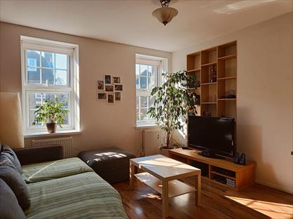 2 Bed Flat, Thurbarn Road, SE6