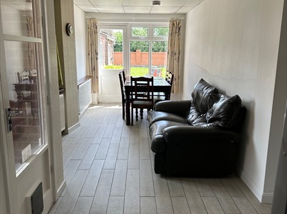 Room in a Shared House, Coronation Road, MK43