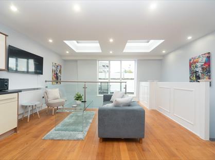 3 Bed Flat, St Johns Hill, SW11