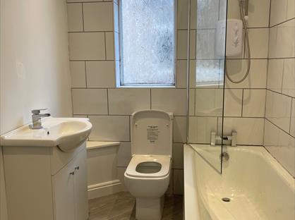 2 Bed Flat, St. Heliers Road, FY1