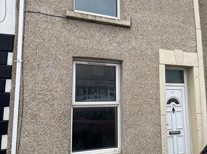 3 Bed Terraced House, Oxford Street, SA1