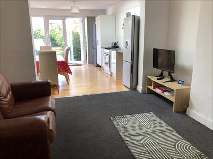 Room in a Shared House, Newquay Road, SE6