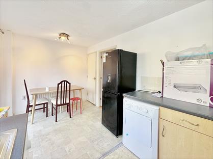 4 Bed Semi-Detached House, Lancelot Road, BS16