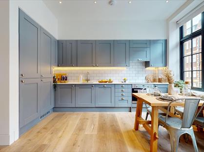 2 Bed Flat, Great Titchfield Street, W1W