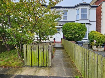 2 Bed Flat, Bath Street, PR9