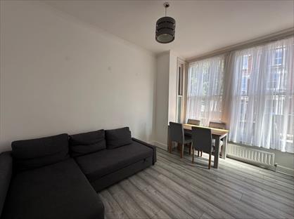 2 Bed Maisonette, Plympton Road, NW6