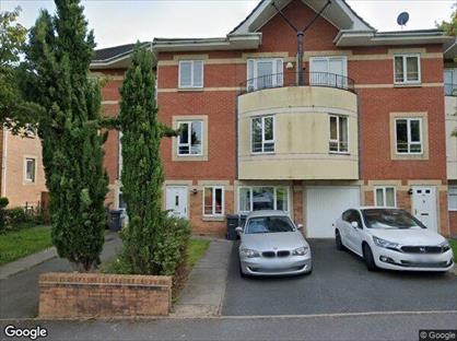 Room in a Shared House, Central Park Drive, B18
