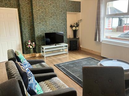 1 Bed Flat, Oswald Avenue, FK3