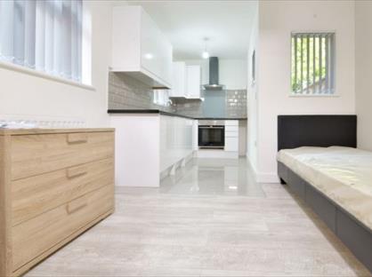 Studio Flat, Coundon Road, CV1