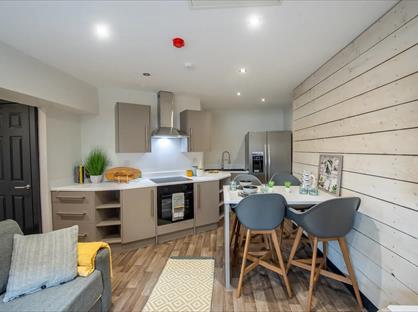 7 Bed Flat, Parr Street, L1