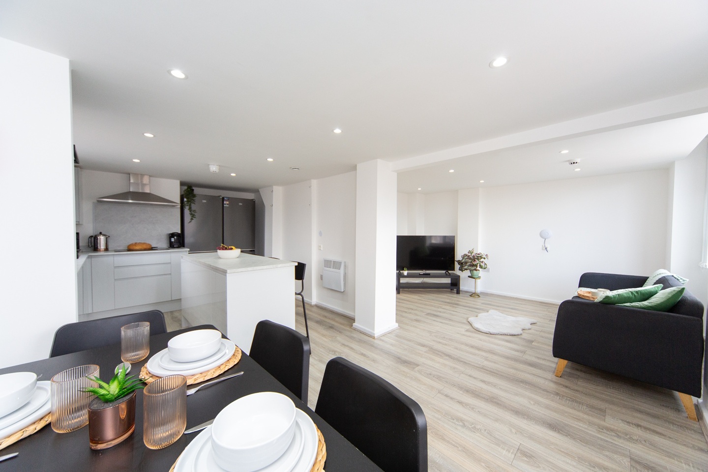 7 Bed Flat, Parr Street, L1