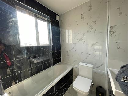 3 Bed Flat, Kingston Road, TW18