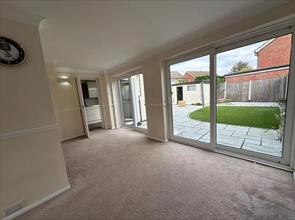 3 Bed Semi-Detached House, Lodge Way, TW17