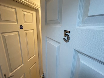 Room in a Shared Flat, The Maypole, M6